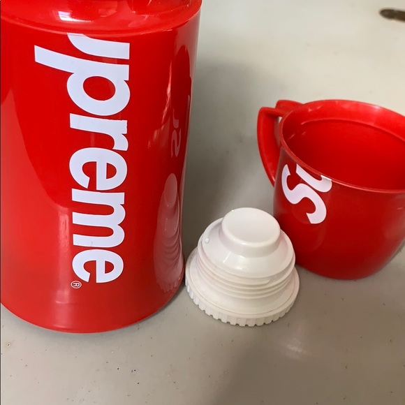 Helios®/Supreme Logo Thermos FW14 - Picture 6 of 6